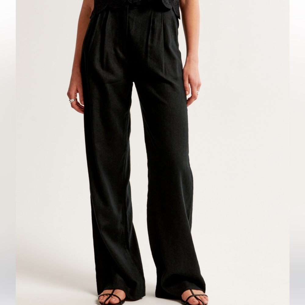 A&F Linen-Blend Pants